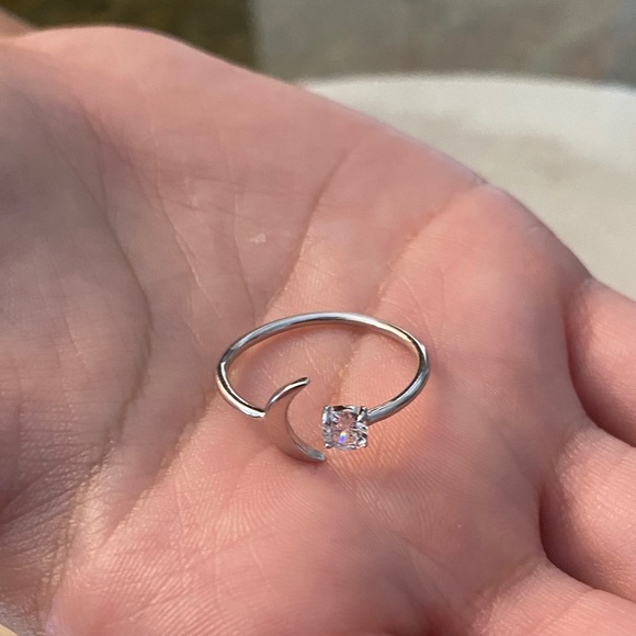 Sale $14! .925 Sterling Silver Moon & Cz Ring - Picture 15 of 16